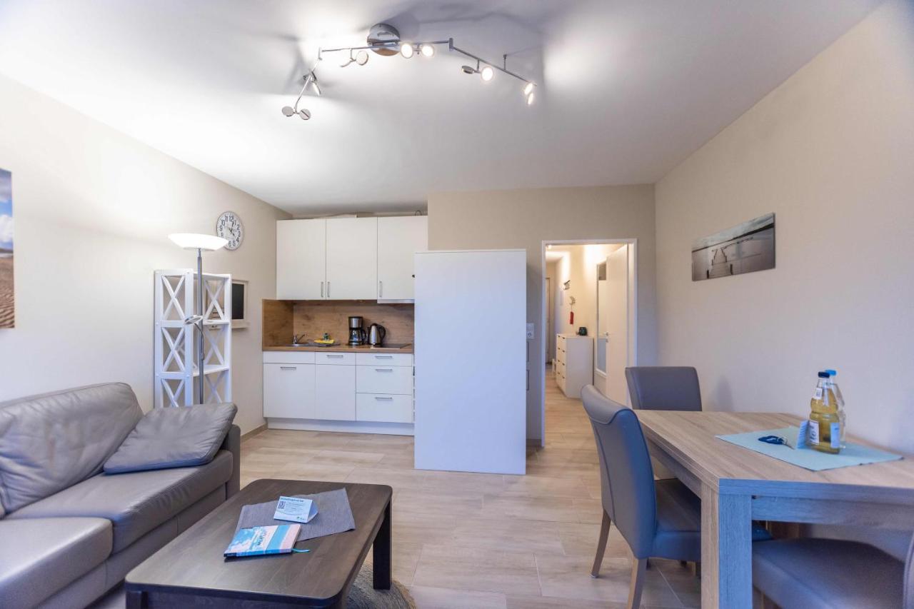 Ferienwohnung Beeke Wyk auf Föhr Екстериор снимка